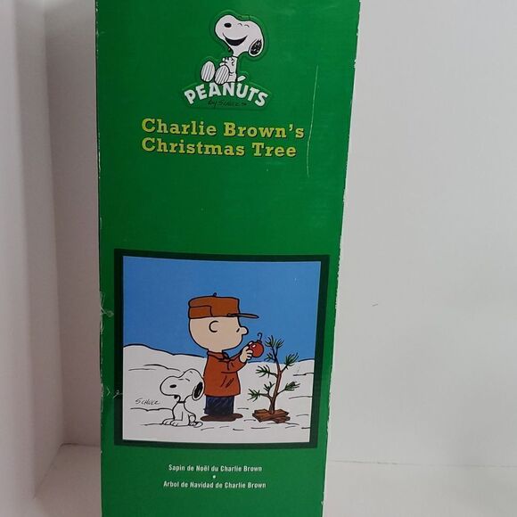Peanuts Charlie Brown's Christmas Tree - Picture 5 of 11